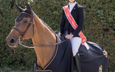 Goldenes Reitabzeichen für Sarah Gruber